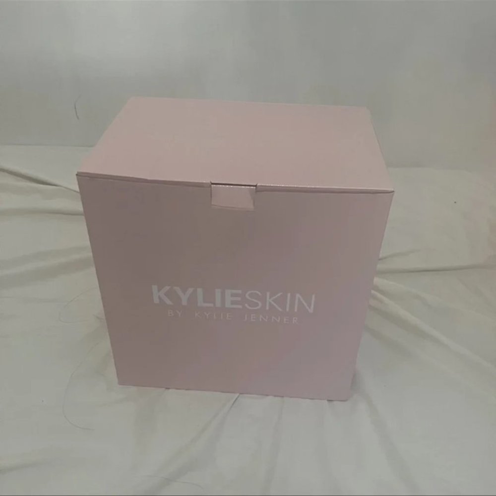 Kylie Mini Skin Fridge